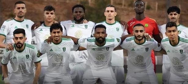 爱游戏亚洲官网-包含利用空档成功进球，球队实力尽显一览无余的词条