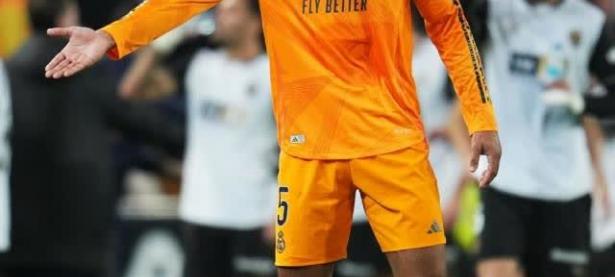 爱游戏网页版登录入口-巴塞罗那再战西甲，梅西谱写新传奇