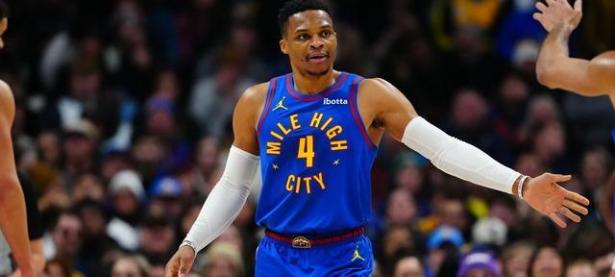 爱游戏在线-苏莫巴高空抽射，为球队助攻得分(苏莫)