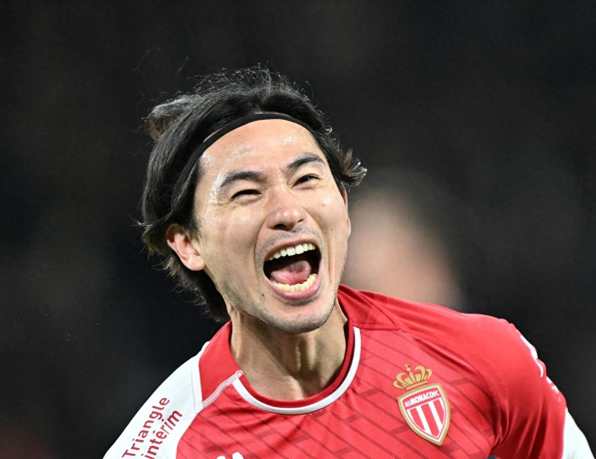 年轻球员崭露头角，展现出色表现