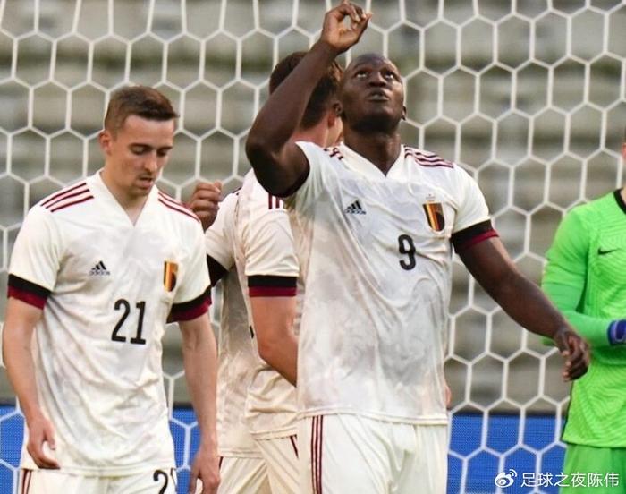 比利时大胜俄罗斯，欧预赛领跑小组