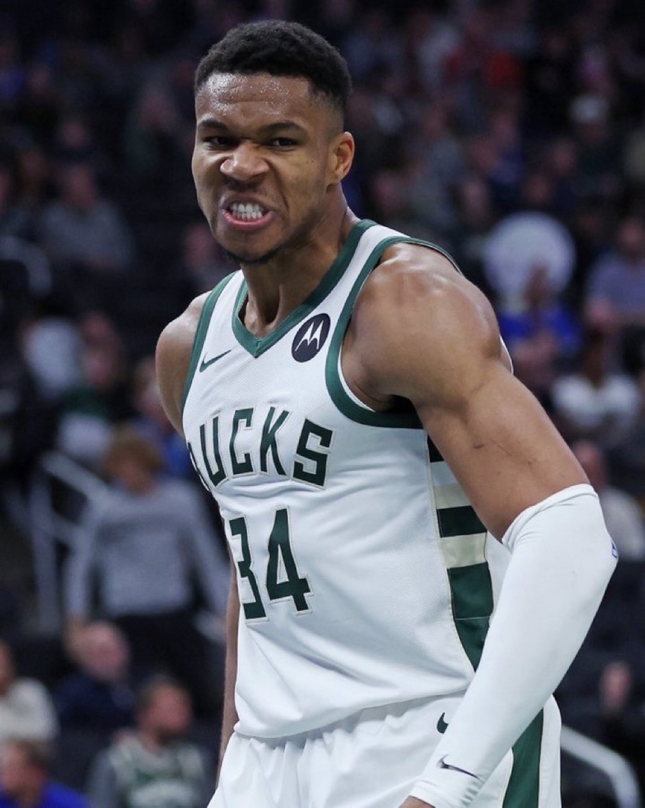 尼斯队球员拉席尔库前往中国参加比赛