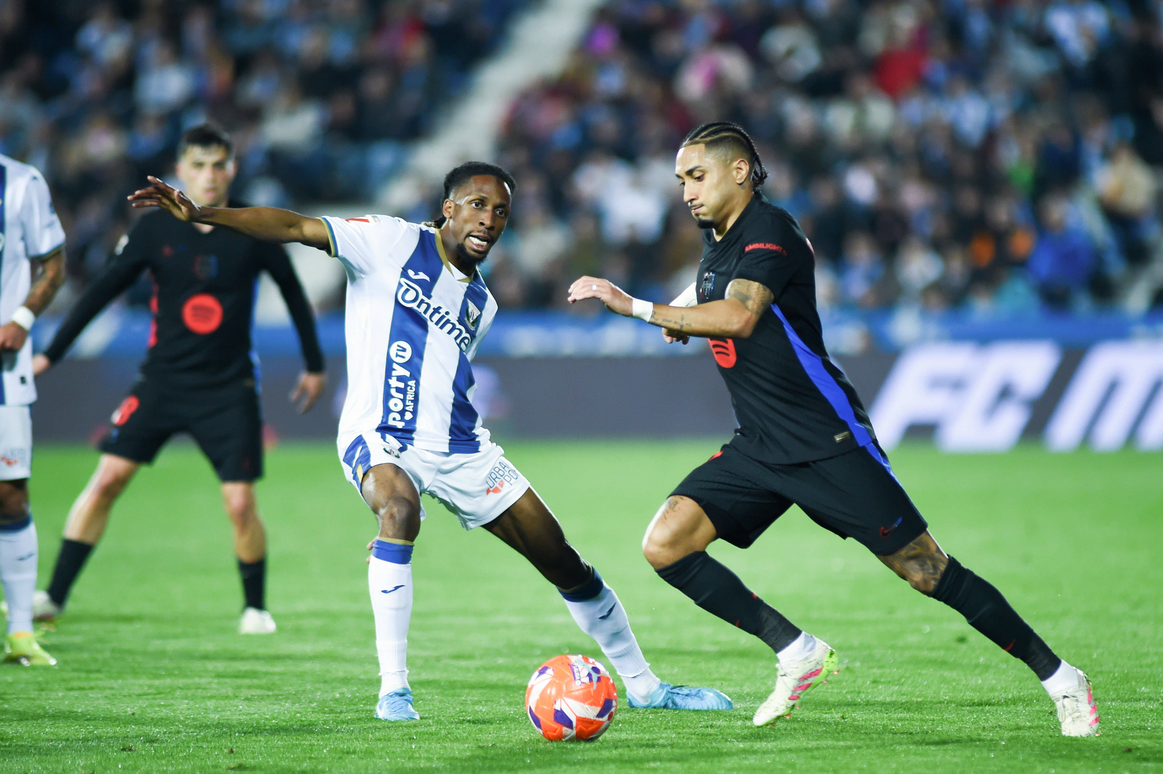 包含赫塔菲客场失利，球队状态有待回升的词条