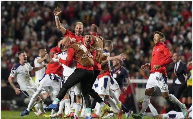 包含塞尔维亚压倒保加利亚取得胜利，表现出色的词条