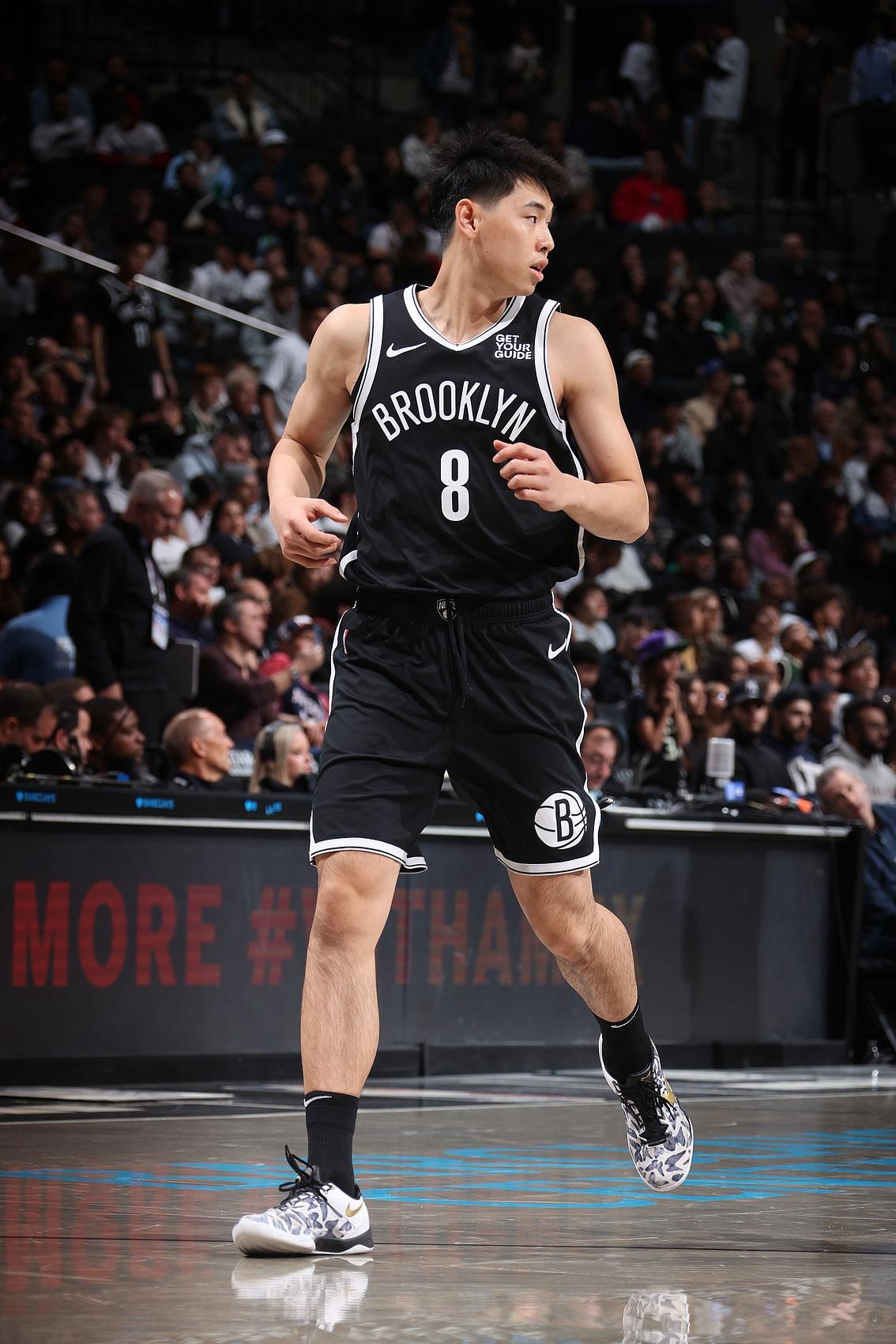 包含新秀球员单场砍下+表现抢眼的词条