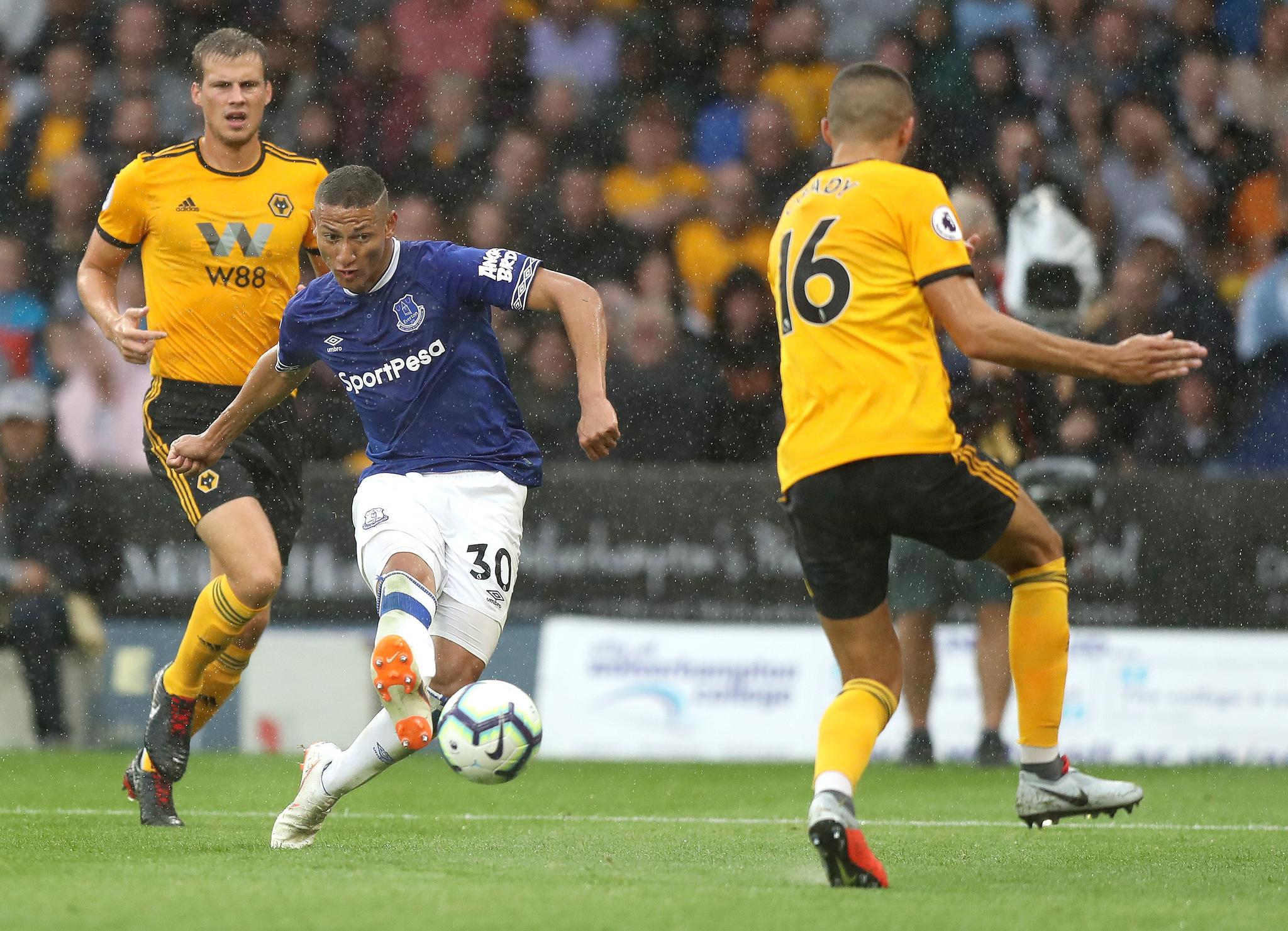 包含莱斯特城客场击败狼队,保持稳健的词条 包含莱斯特城客场击败狼队,保持稳健的词条