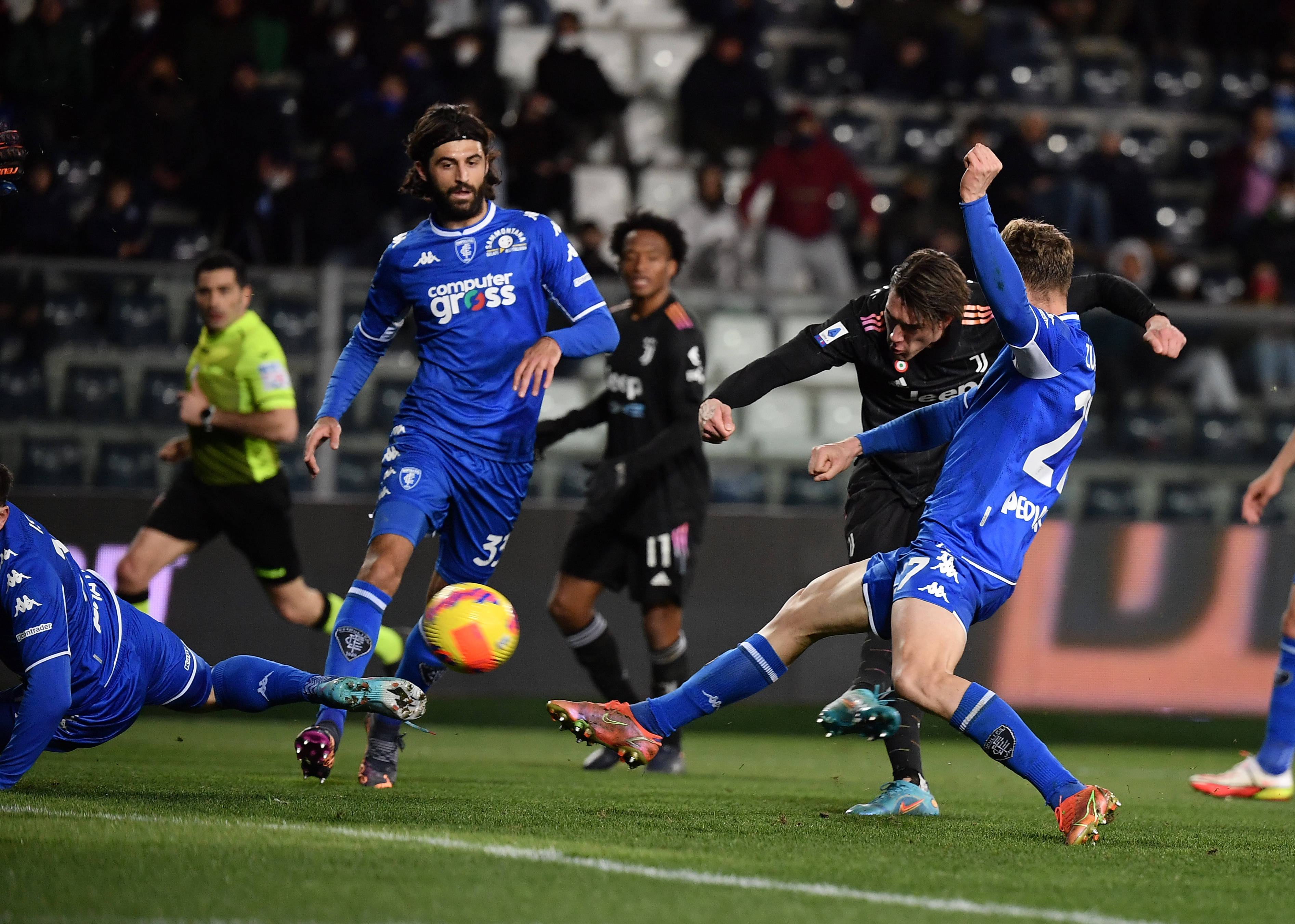 包含莱斯特城客场击败狼队,保持稳健的词条 包含莱斯特城客场击败狼队,保持稳健的词条