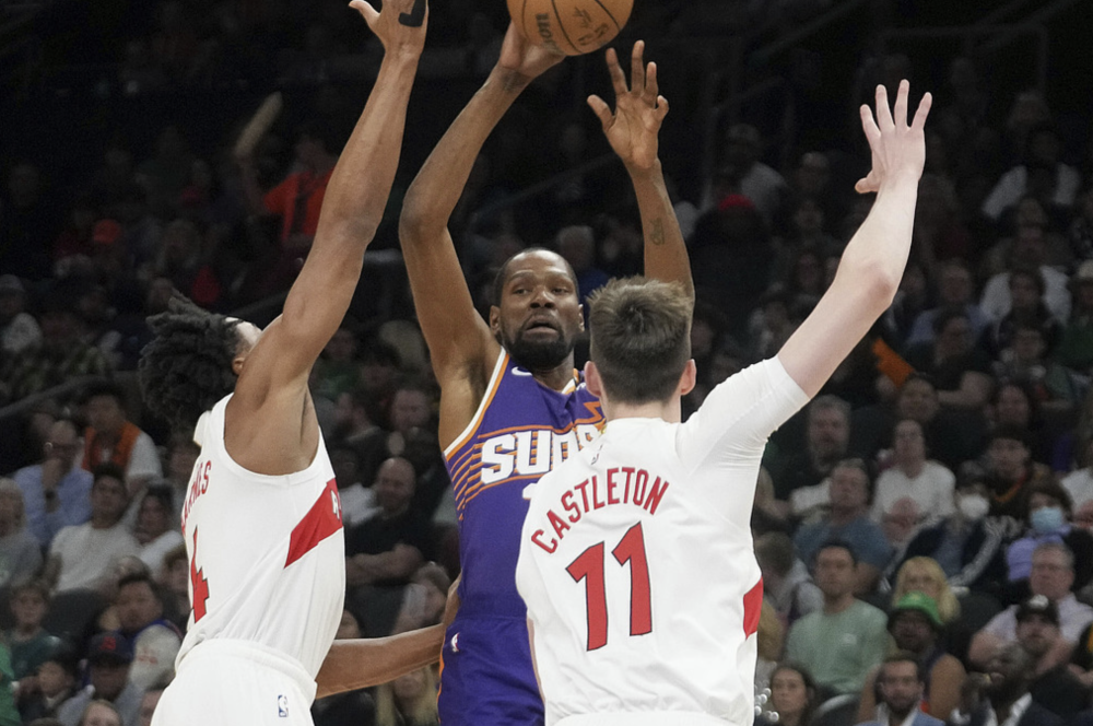 76人逆转勇士，取得重要胜利