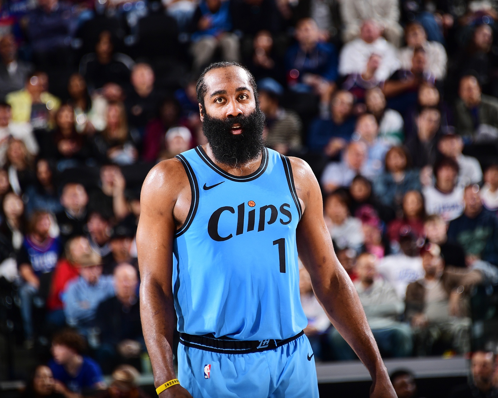 篮网惨败76人，哈登空砍25分