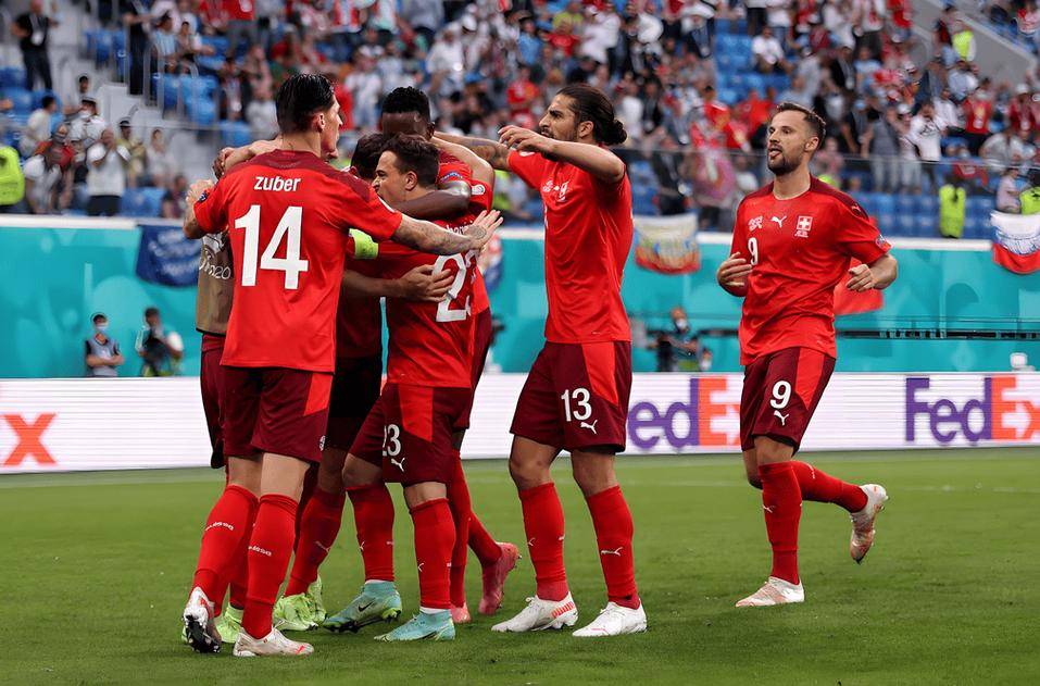 欧国联半决赛大胜，球队士气高涨