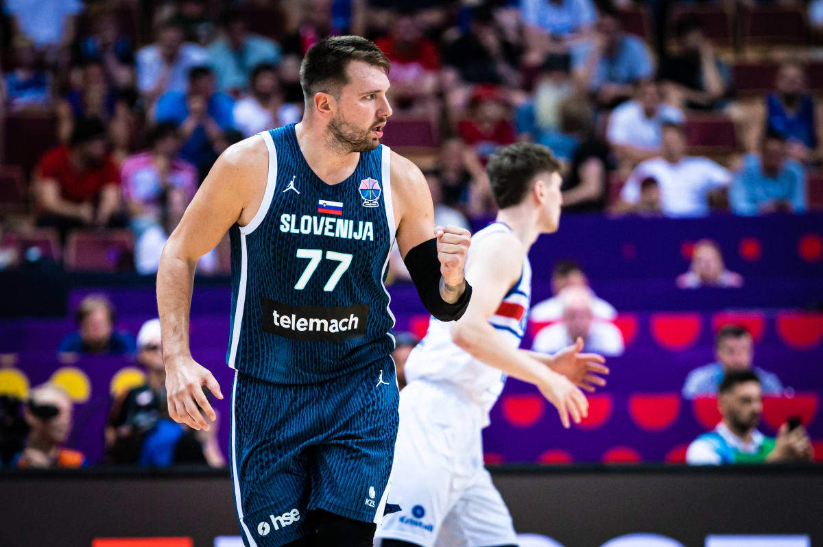 包含斯洛文尼亚挑战希腊，备战重要比赛的词条