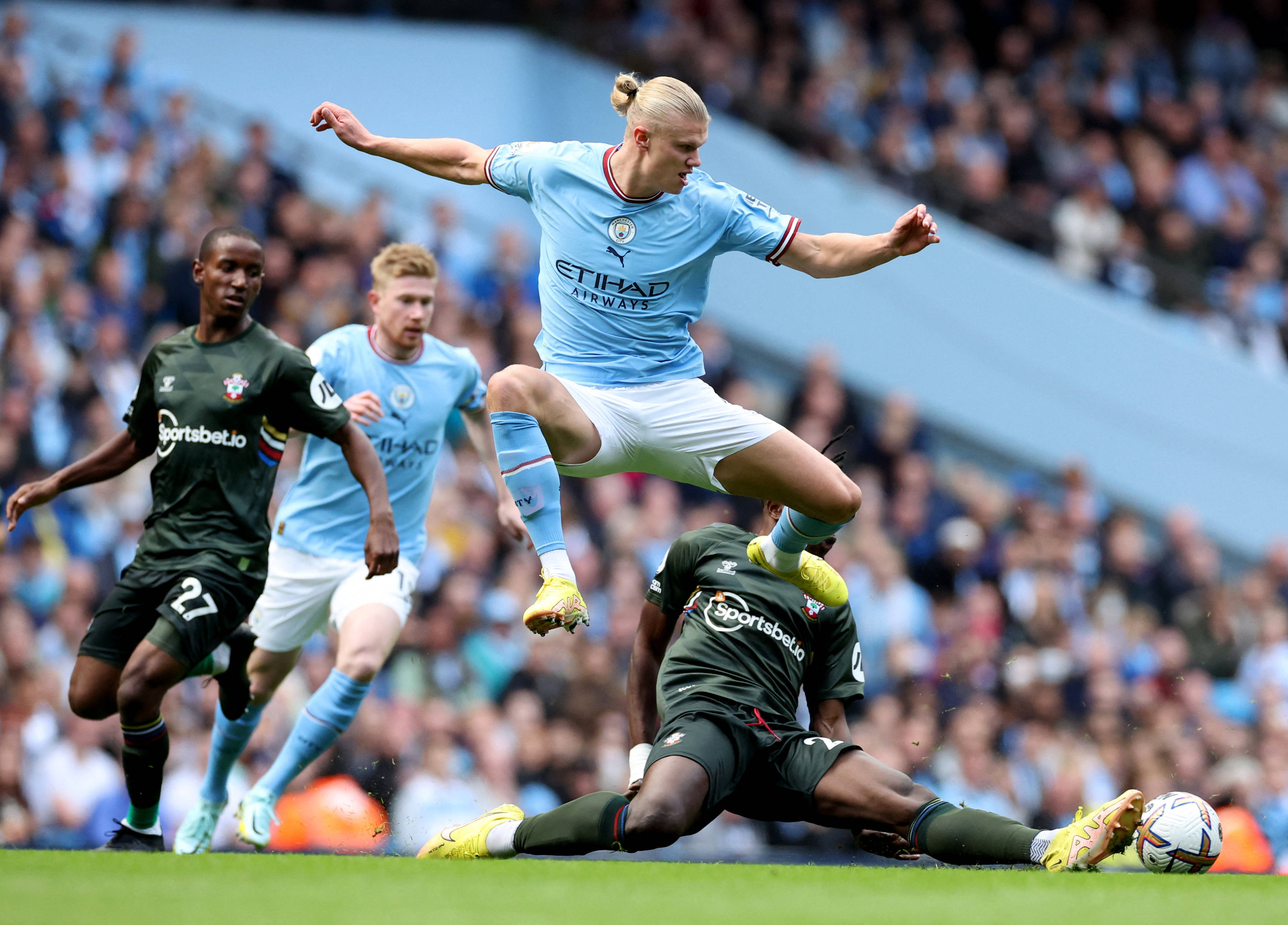 比利亚雷亚尔对决莱加内斯，谁能获胜？的简单介绍