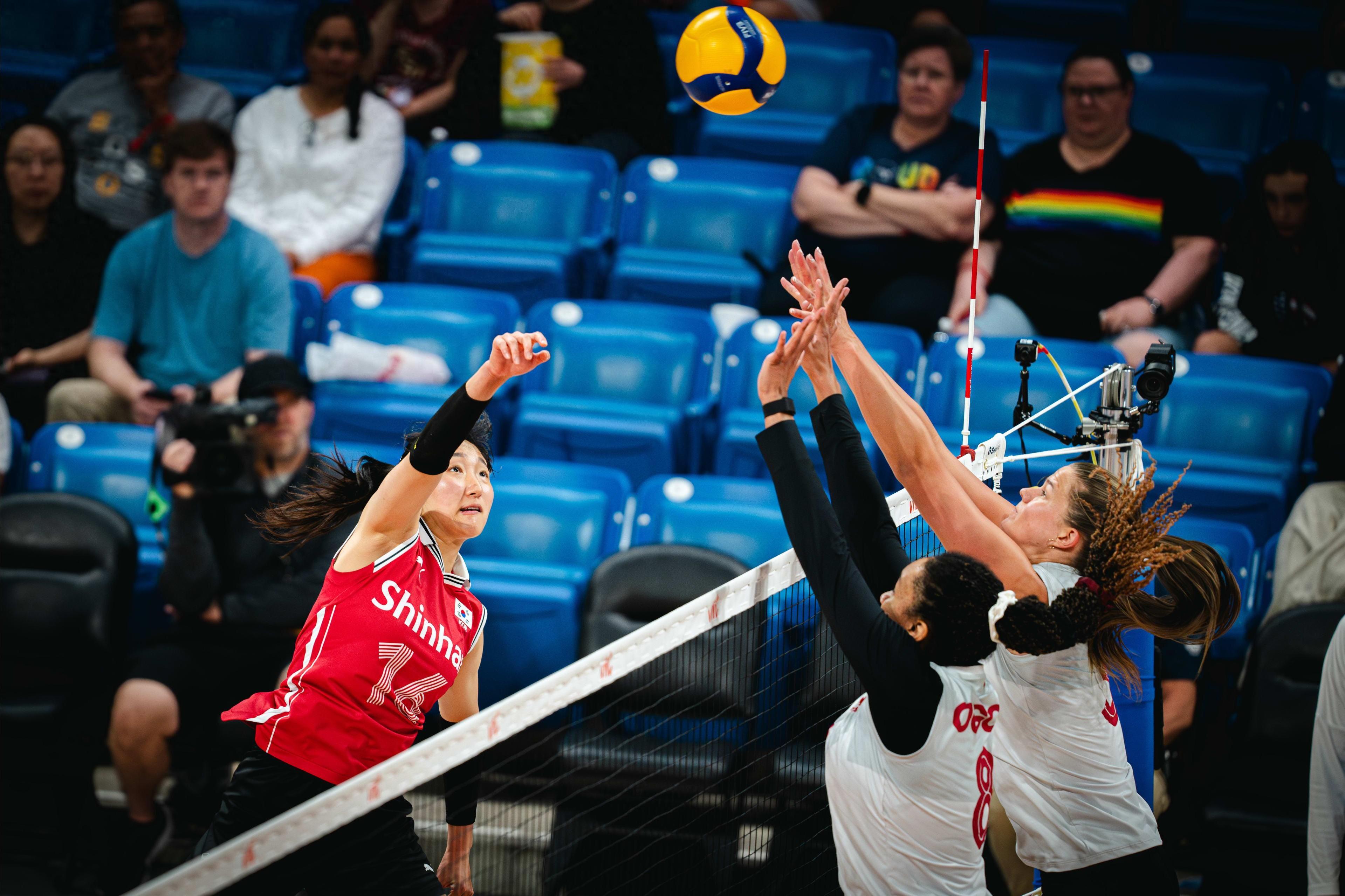 立陶宛球员完美传球，助国家队赢得比赛的简单介绍