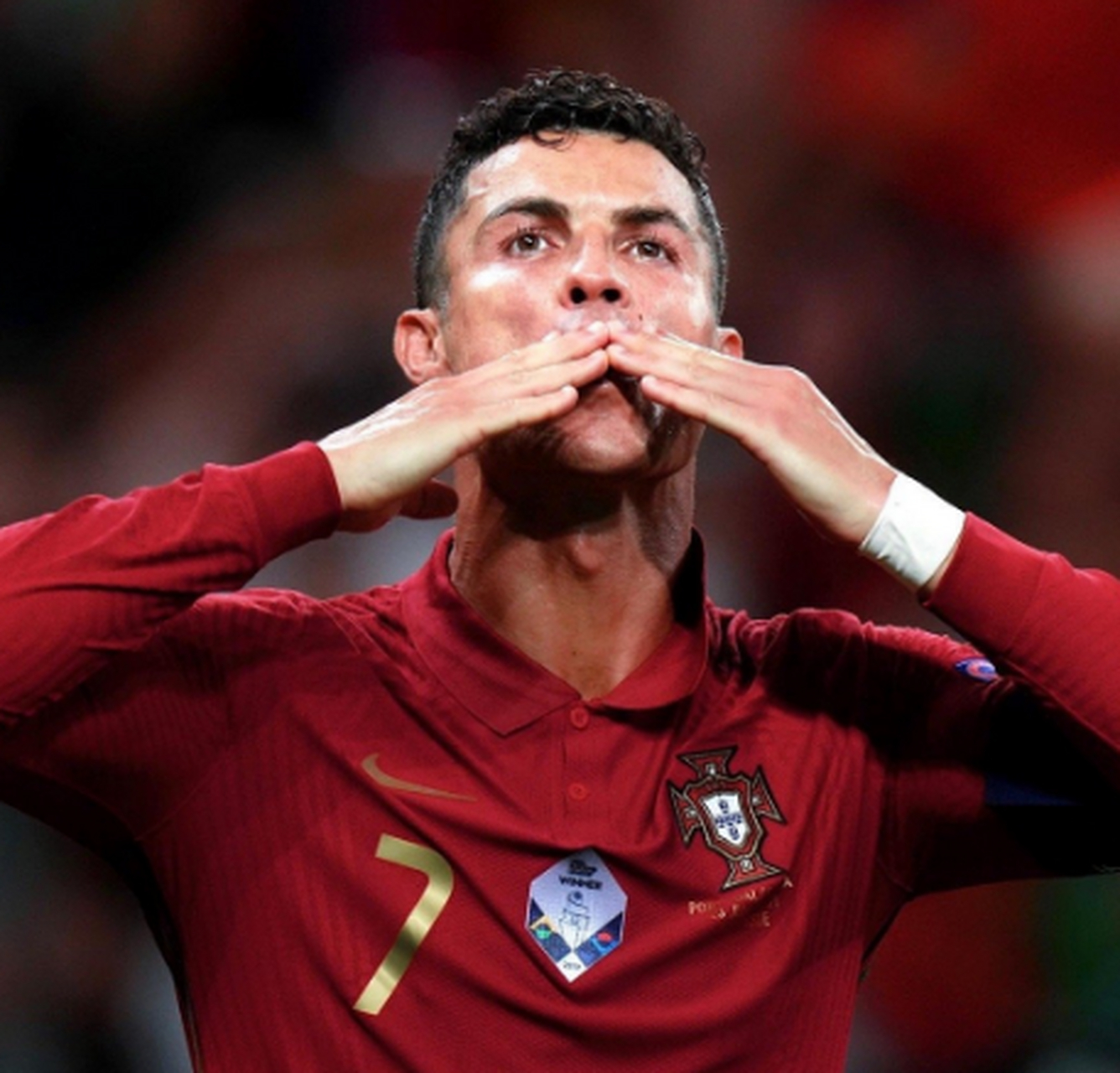 冰岛逆转捷克，取得欧洲杯半决赛