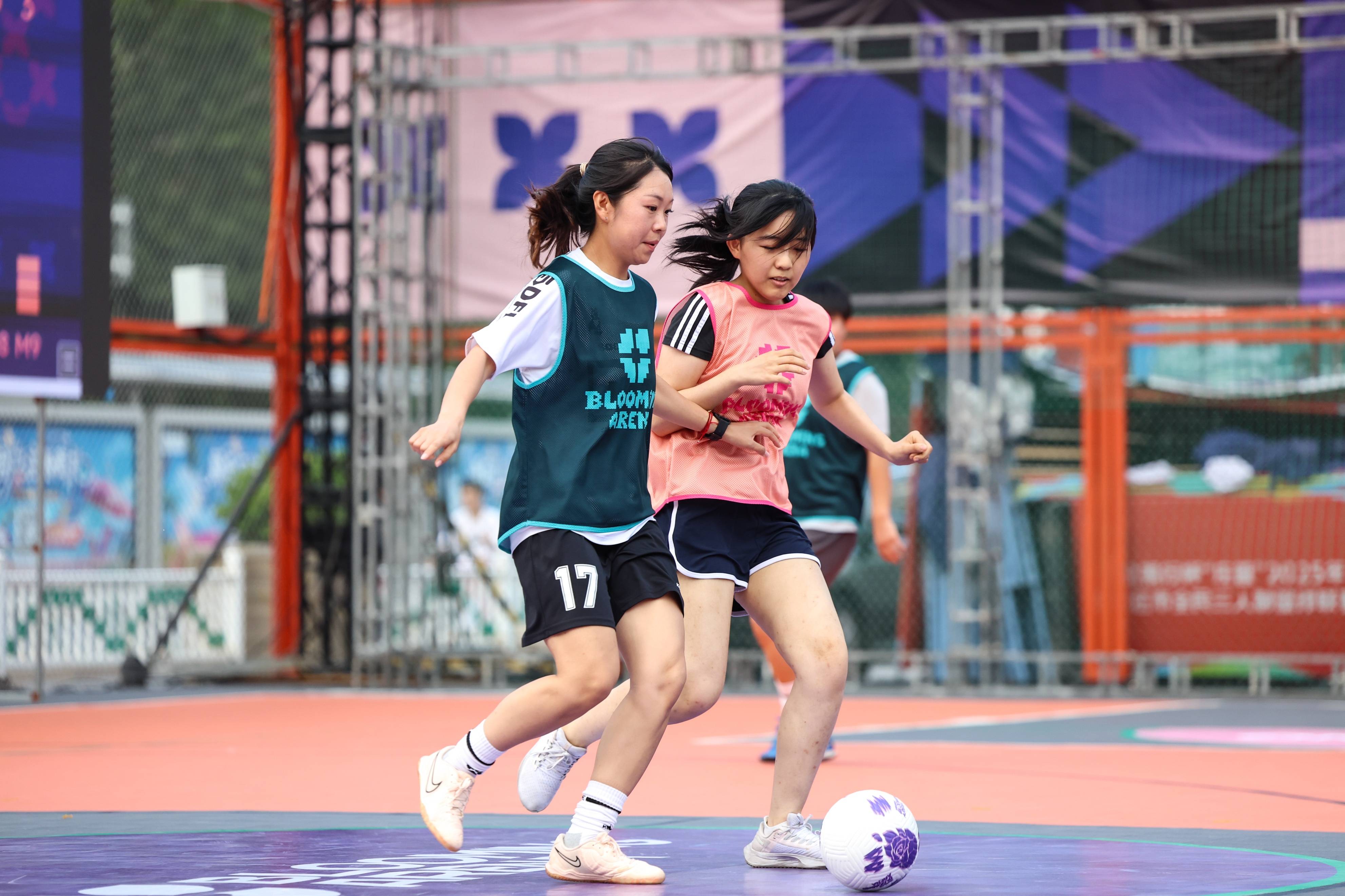 关于竞技之美：足球场上的魅力表现的信息